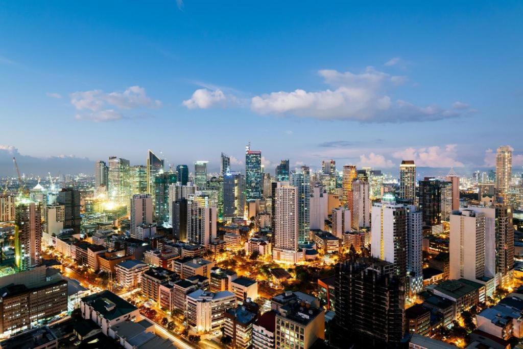 OYO 474 Urbandeca Tower 316 - Nizami Condotel Mandaluyong Esterno foto
