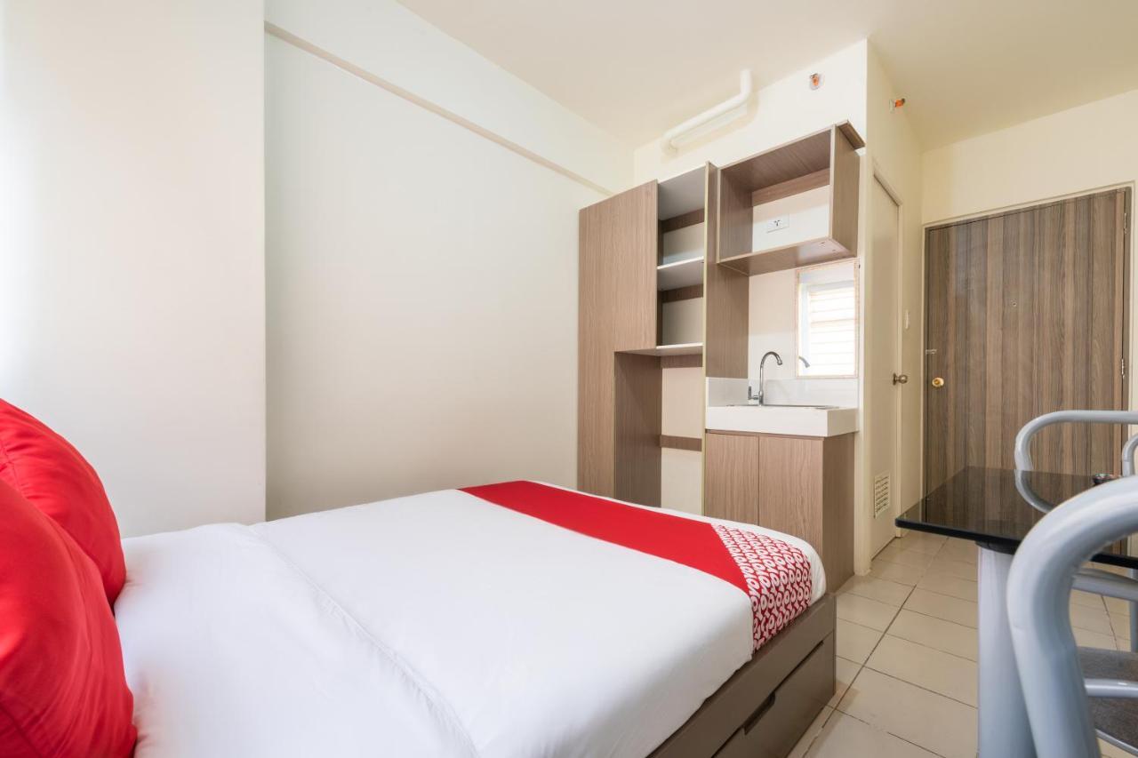 OYO 474 Urbandeca Tower 316 - Nizami Condotel Mandaluyong Esterno foto
